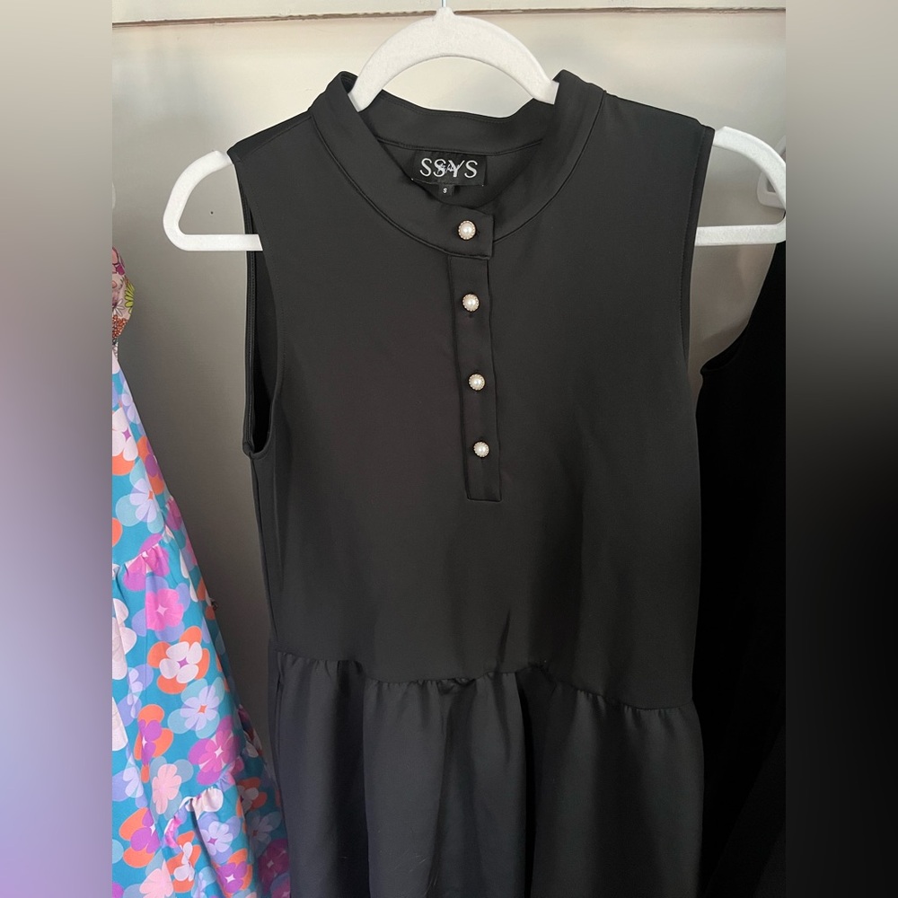 SSYS Black Sleeveless Pearl-Button Dress - Picture 3 of 4